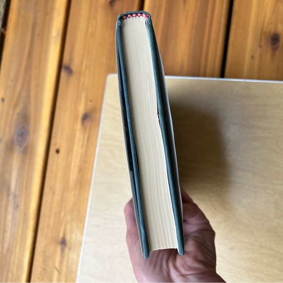 Christmas A Biography First Edition Hardcover Book By Judith Flanders - Picture 13 of 14